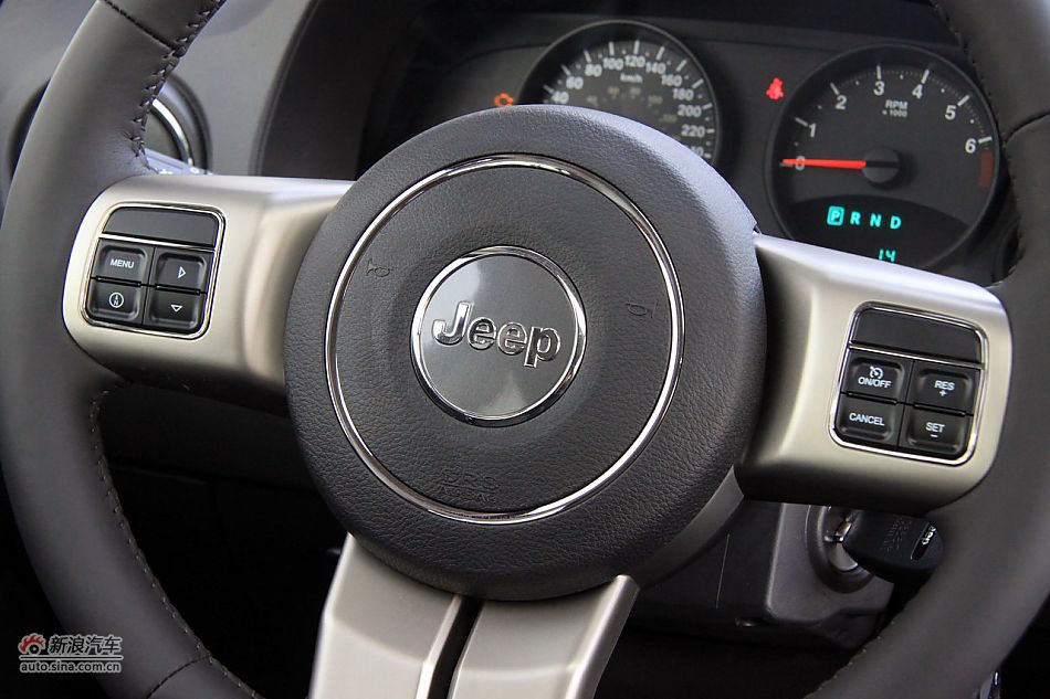 2011款指南者实拍