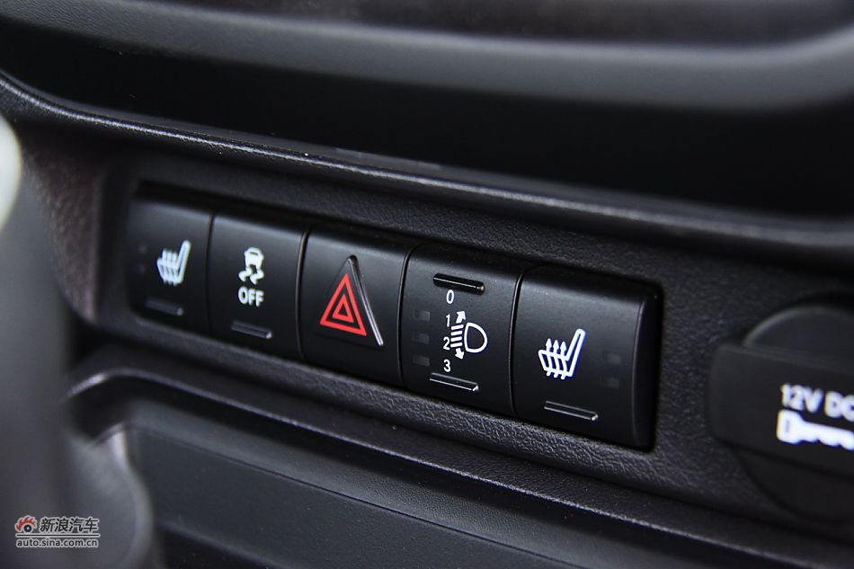 Jeep指南者2.4L CVT豪华版