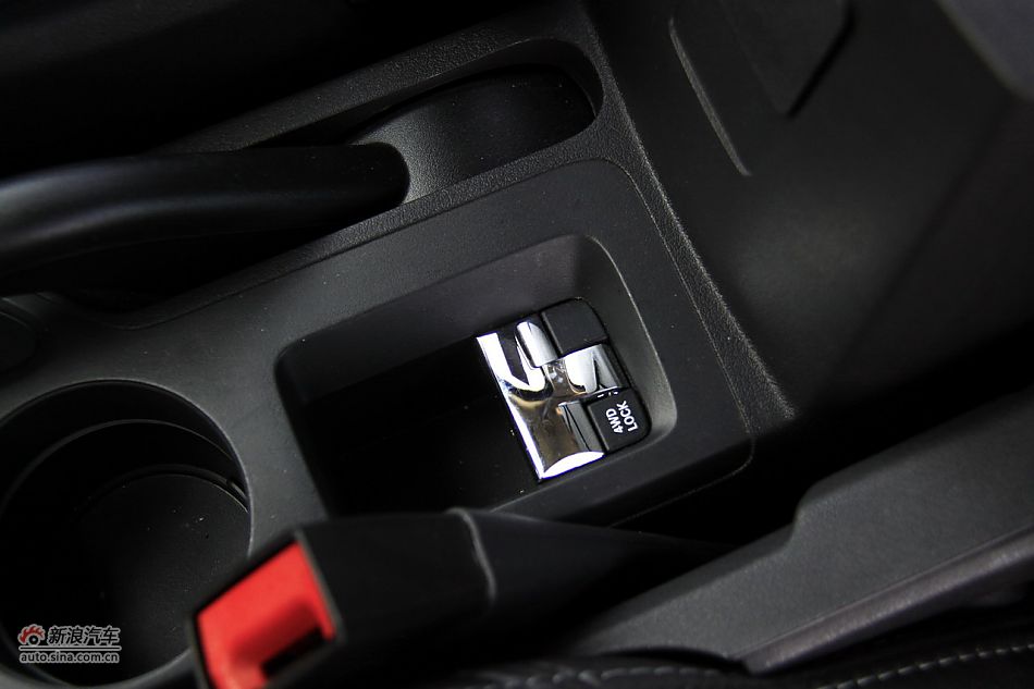 Jeep指南者2.4L CVT豪华版