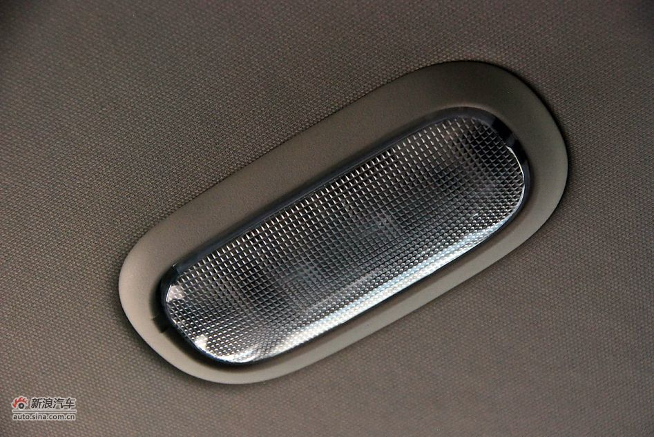 2011款Jeep指南者豪华导航版