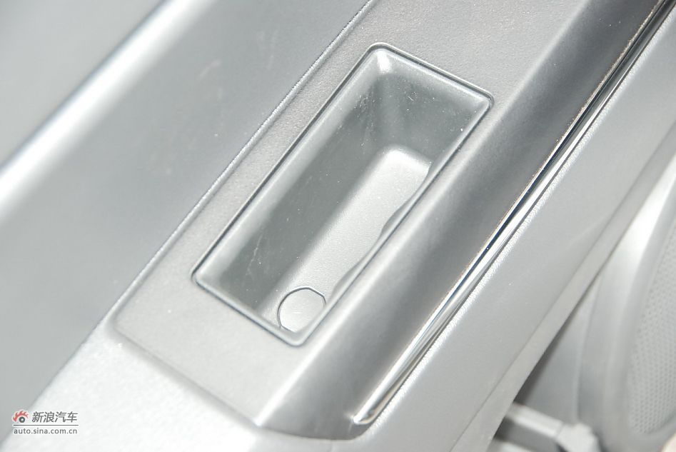 2011款Jeep指南者豪华导航版