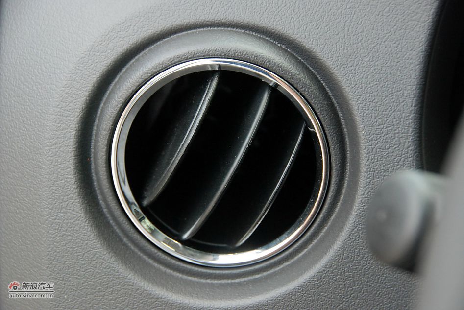 2011款Jeep指南者豪华导航版