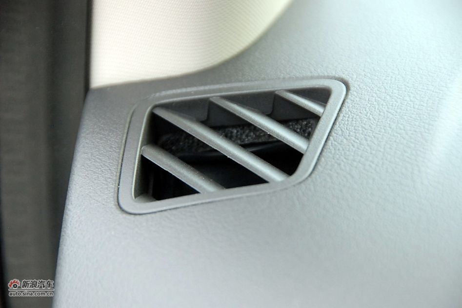 2011款Jeep指南者豪华导航版