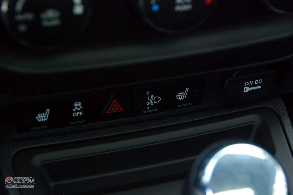 2011款Jeep指南者豪华导航版