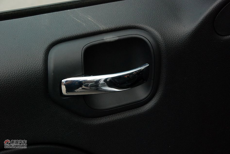 2011款Jeep指南者豪华导航版