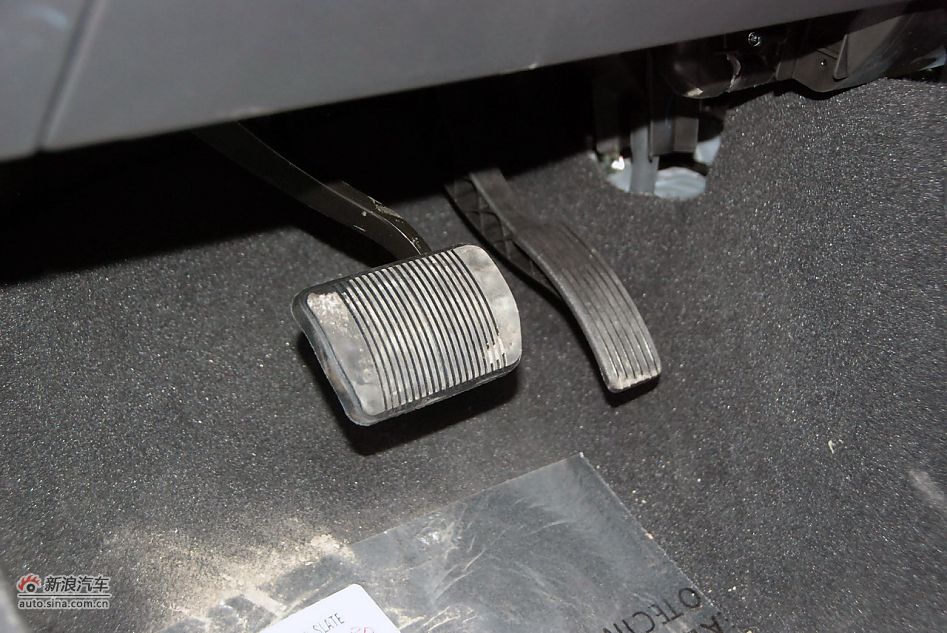 2011款Jeep指南者豪华导航版