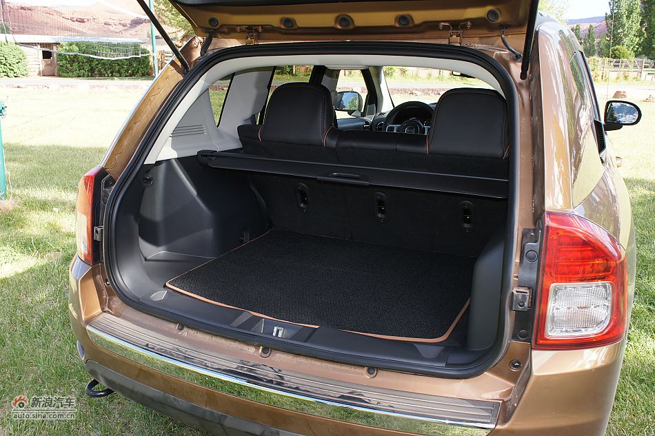 2011款Compass指南者70周年限量版