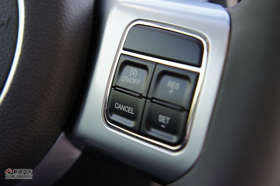 2011款Compass指南者70周年限量版