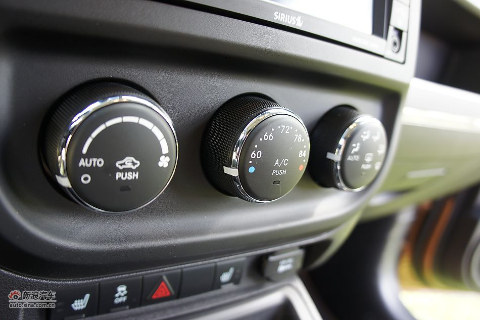 2011款Compass指南者70周年限量版