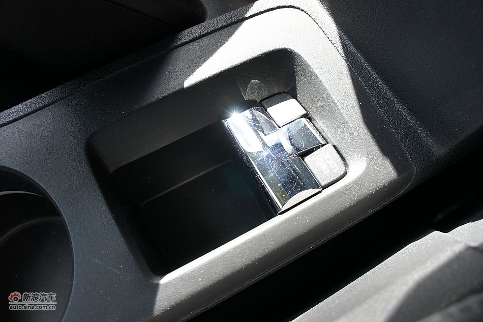 2011款Compass指南者70周年限量版