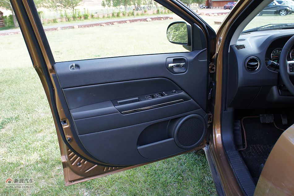 2011款Compass指南者70周年限量版