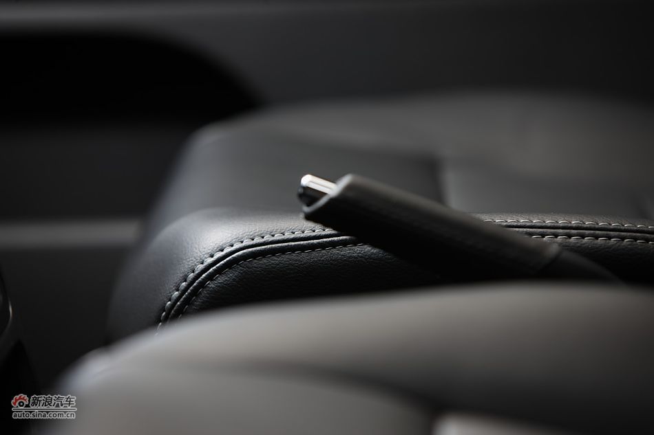 2011款Jeep指南者