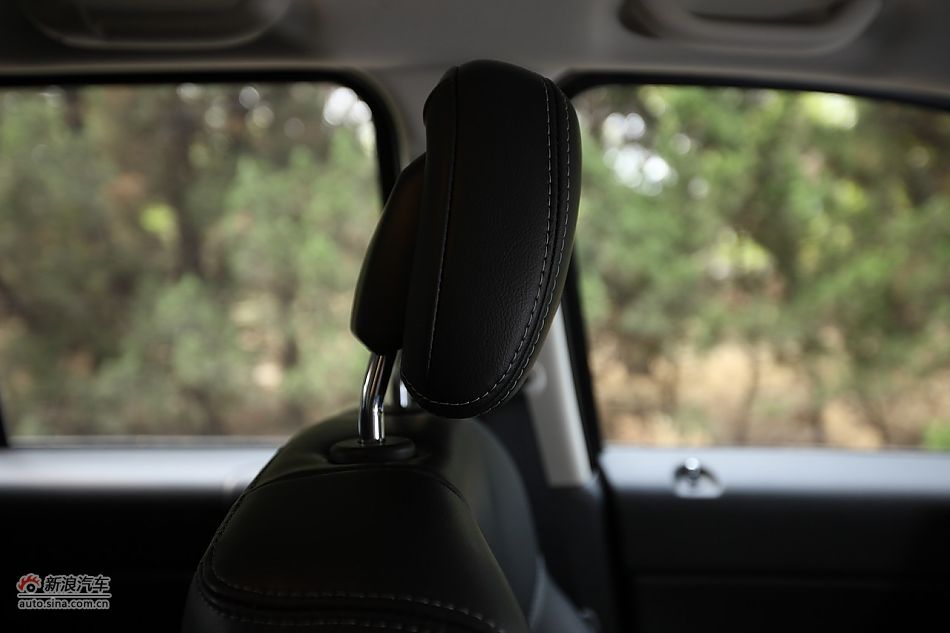 2011款Jeep指南者