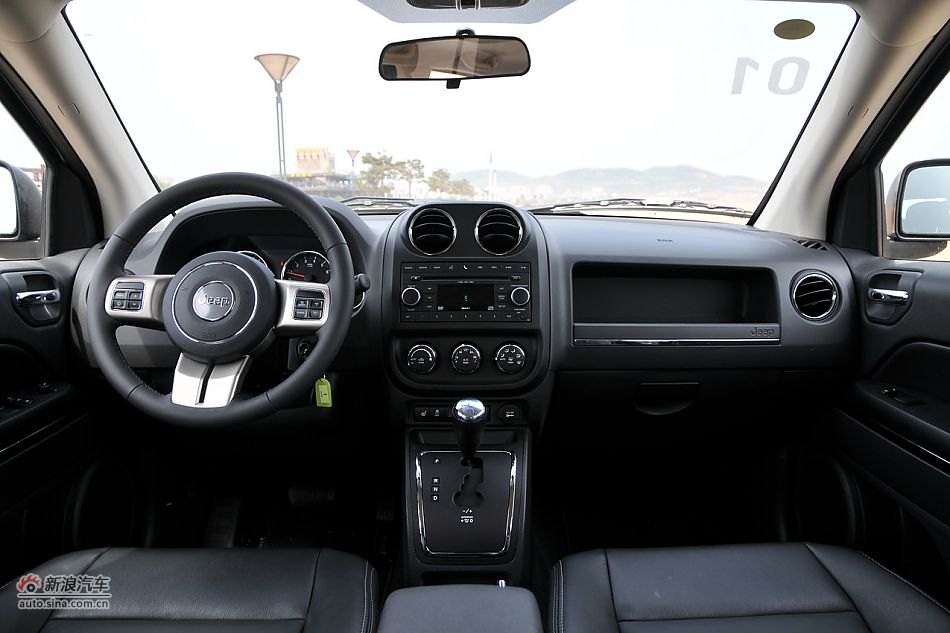 2011款Jeep指南者