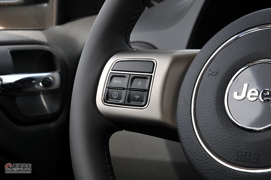 2011款Jeep指南者