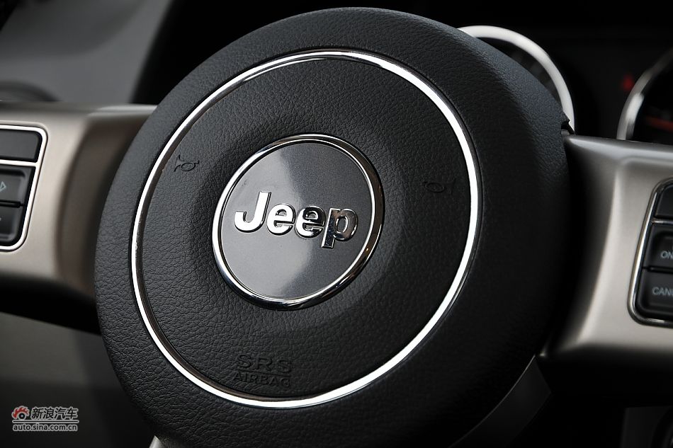 2011款Jeep指南者