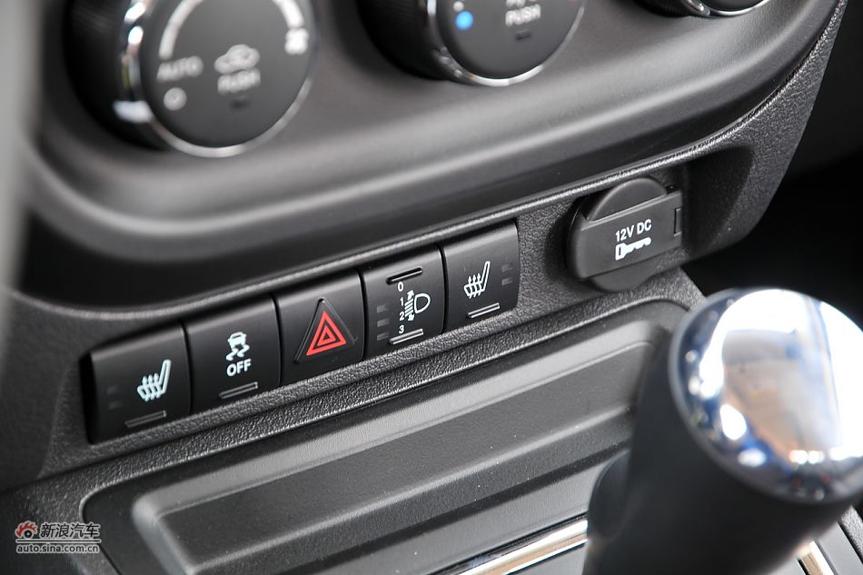 2011款Jeep指南者