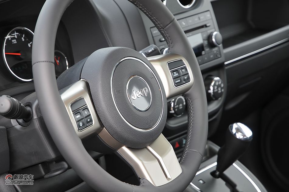 2011款Jeep指南者