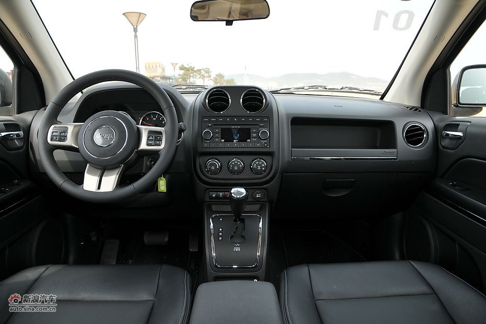 2011款Jeep指南者