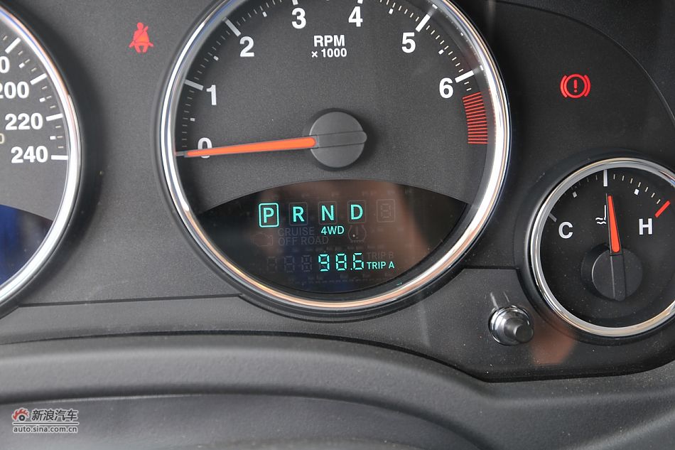 2011款Jeep指南者