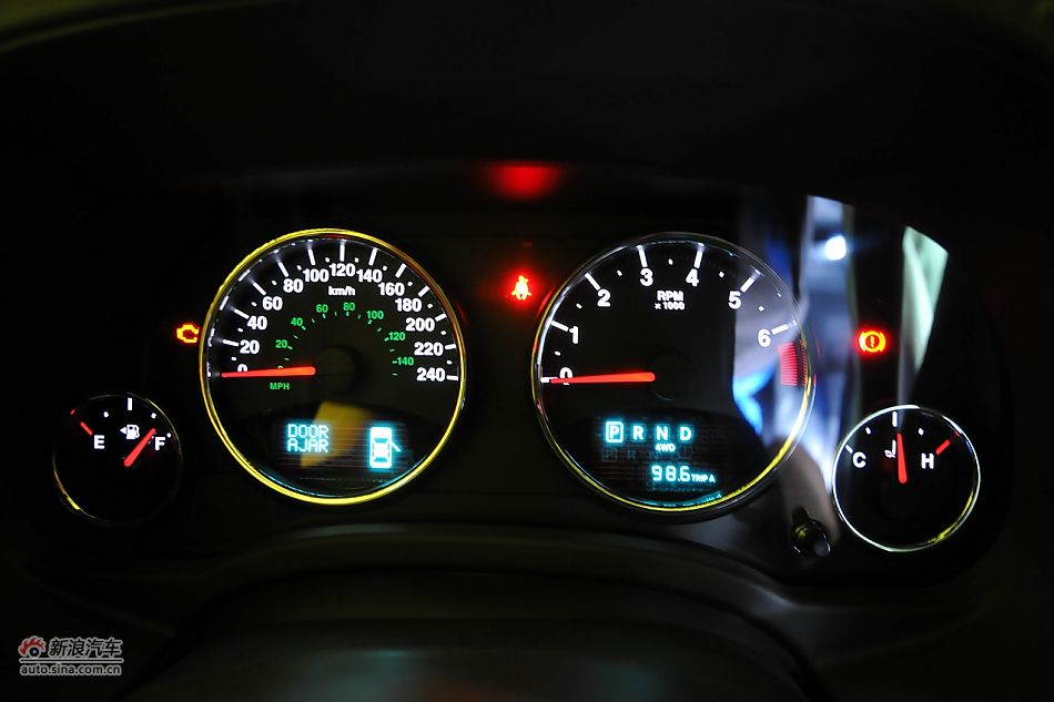 2011款Jeep指南者