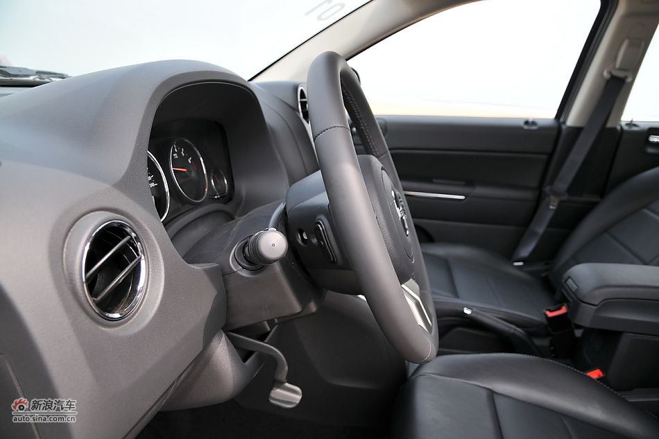 2011款Jeep指南者