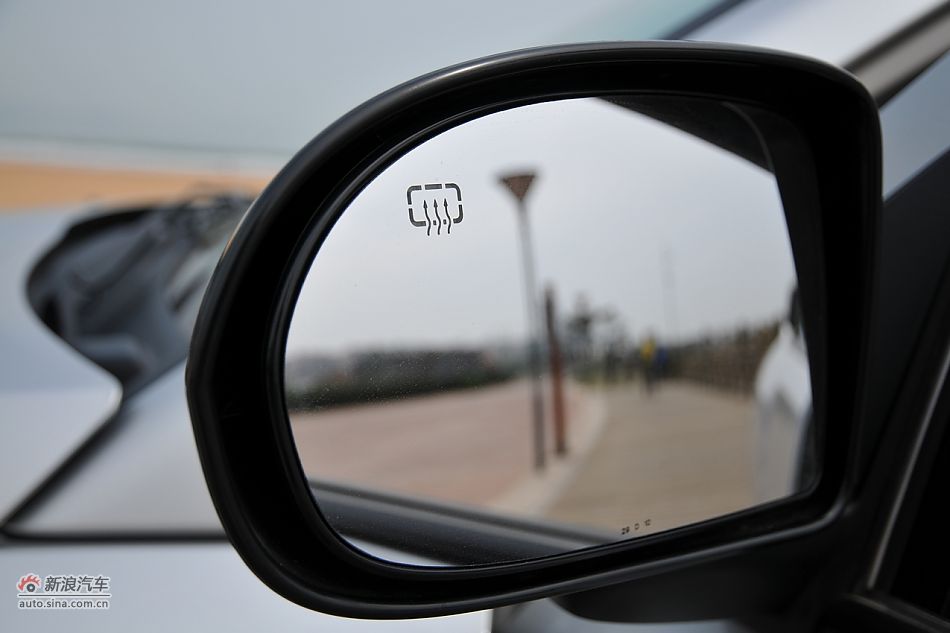 2011款Jeep指南者