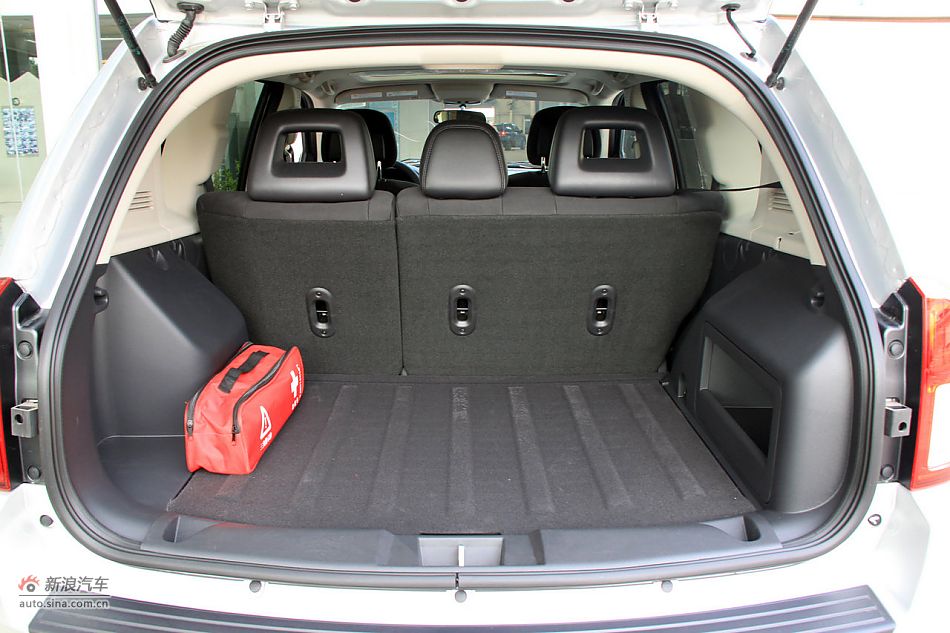 2011款指南者实拍