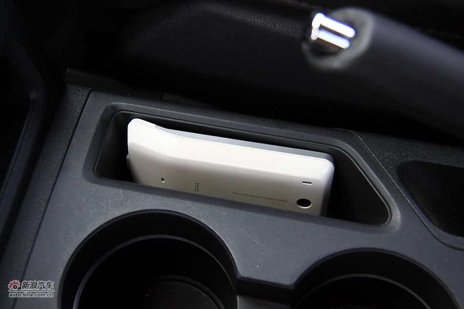 Jeep指南者2.4L CVT豪华版