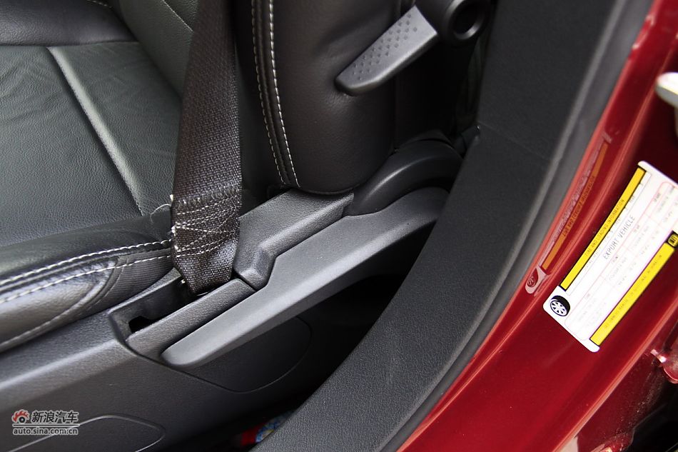 Jeep指南者2.4L CVT豪华版