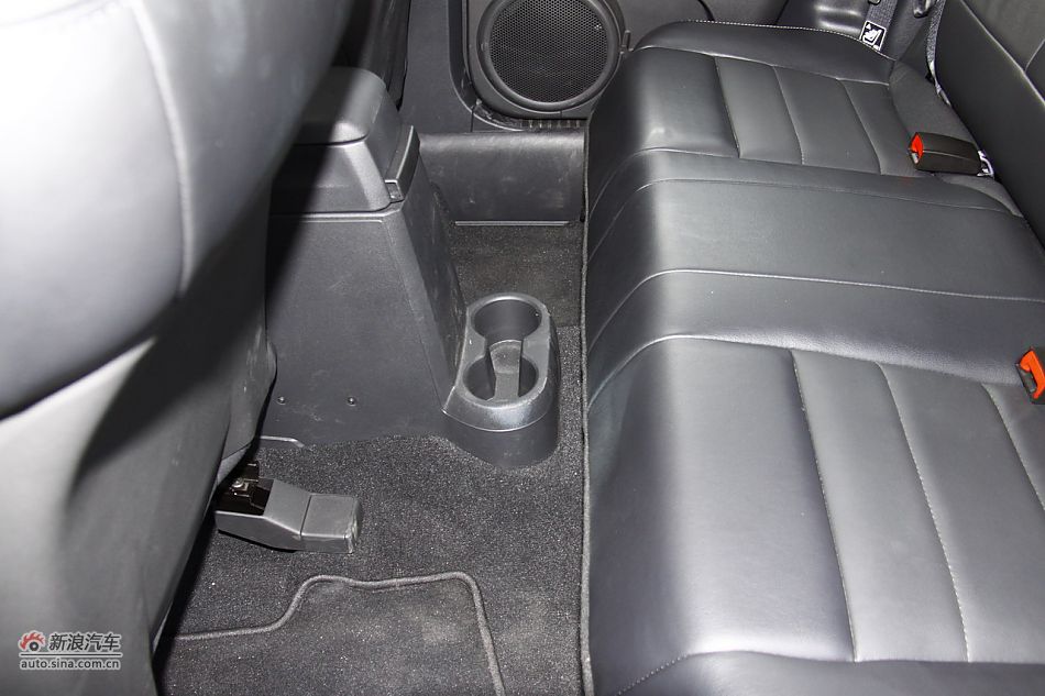 Jeep指南者2.4L CVT豪华版