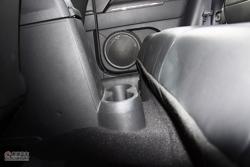 Jeep指南者2.4L CVT豪华版