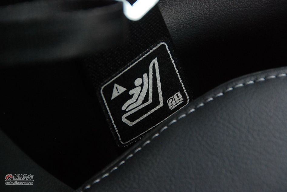 2011款Jeep指南者豪华导航版