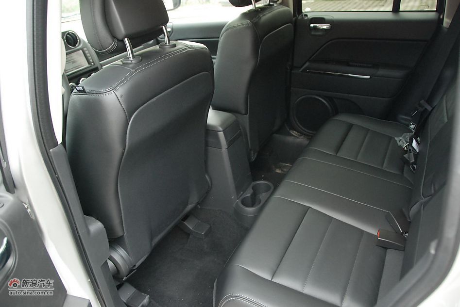 2011款Jeep指南者豪华导航版