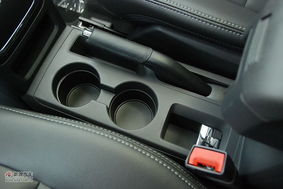 2011款Jeep指南者豪华导航版