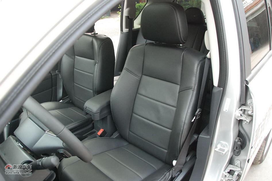 2011款Jeep指南者豪华导航版