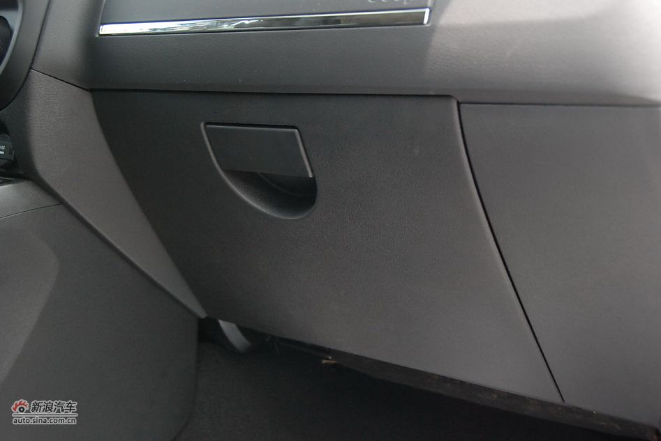 2011款Jeep指南者豪华导航版