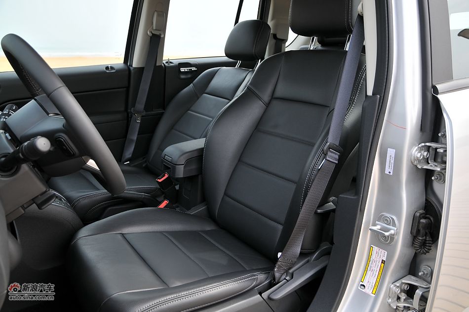 2011款Jeep指南者