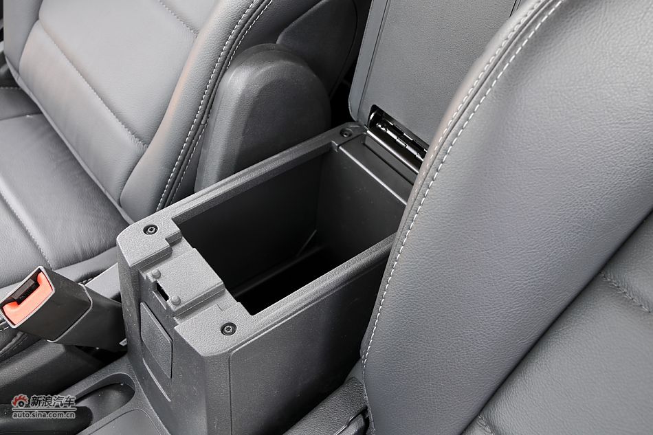 2011款Jeep指南者