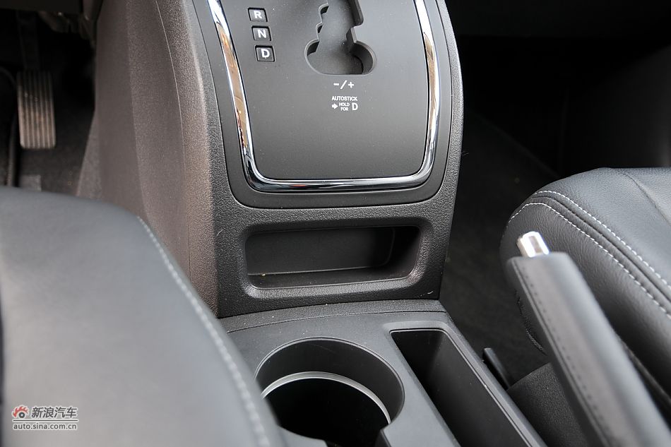 2011款Jeep指南者