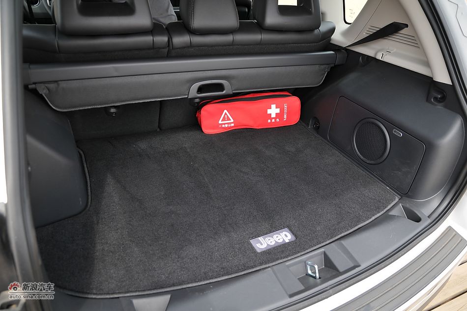 2011款Jeep指南者