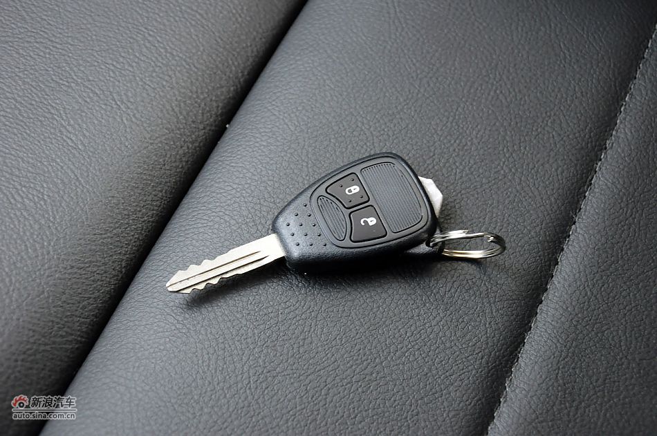 2012款指南者实拍