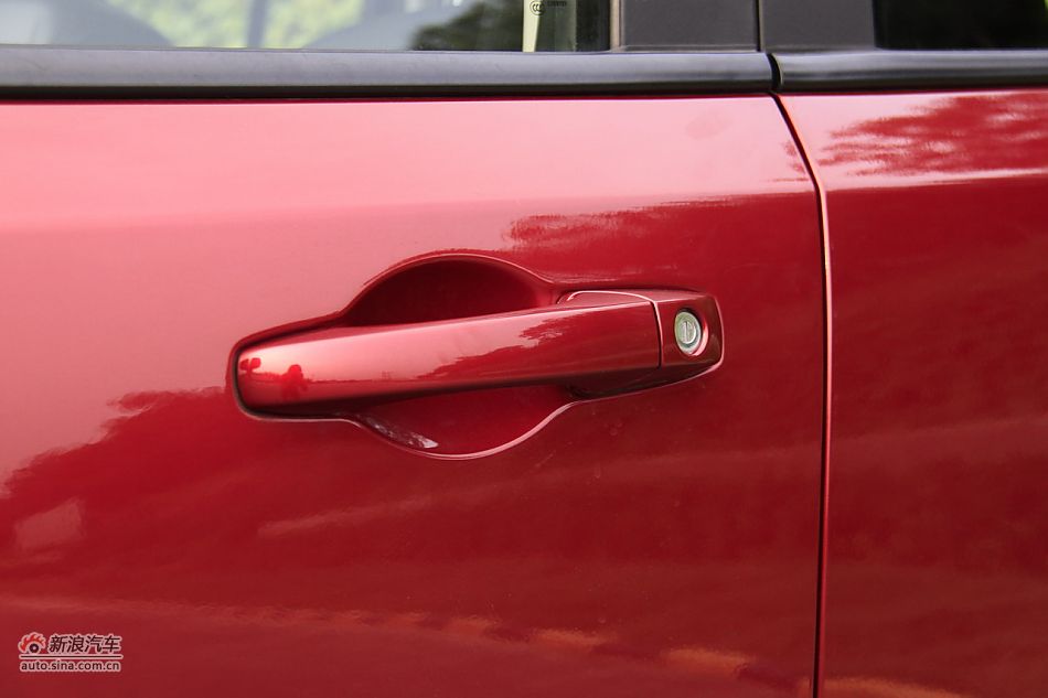 Jeep指南者2.4L CVT豪华版