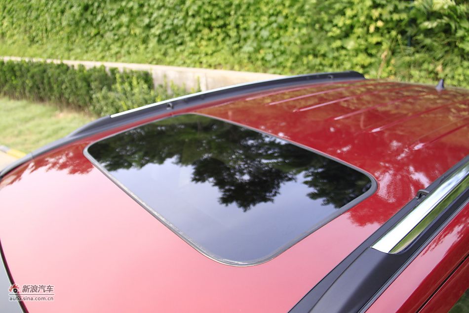 Jeep指南者2.4L CVT豪华版