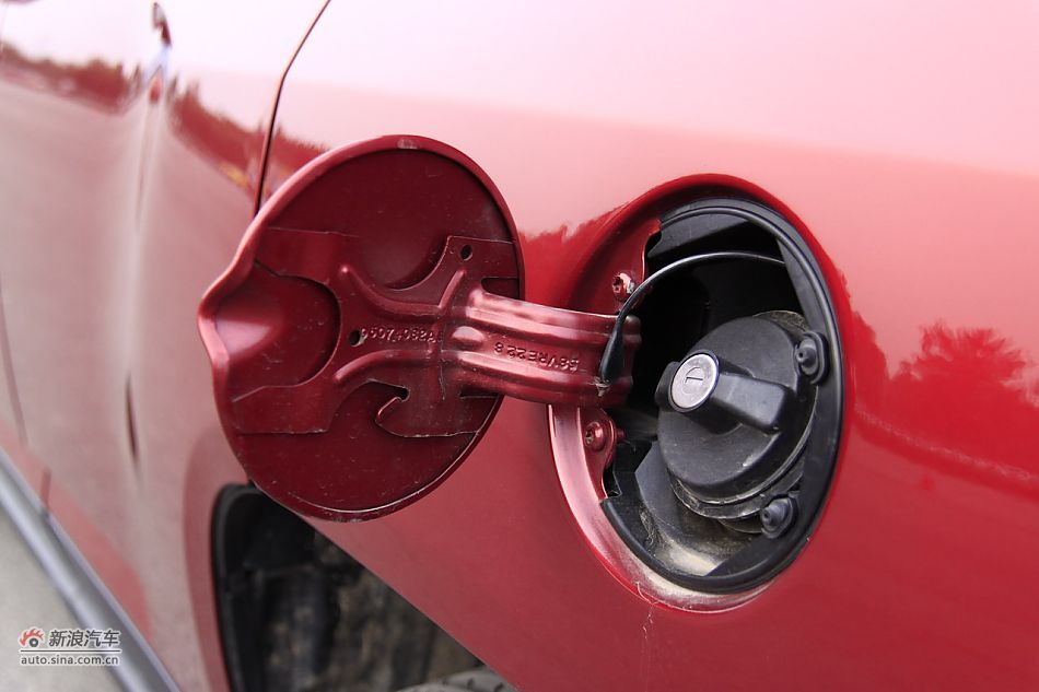 Jeep指南者2.4L CVT豪华版