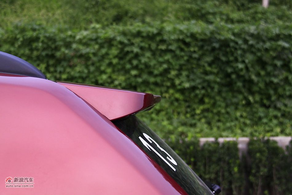 Jeep指南者2.4L CVT豪华版