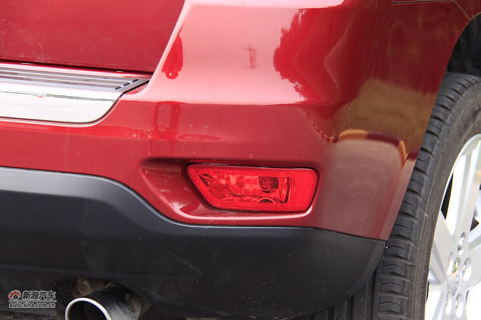 Jeep指南者2.4L CVT豪华版