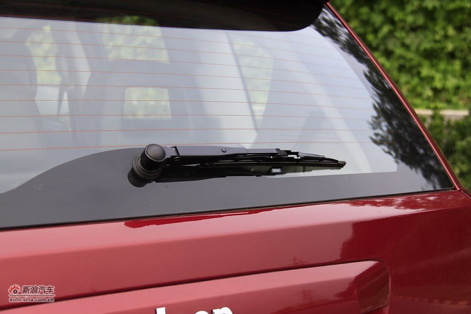 Jeep指南者2.4L CVT豪华版