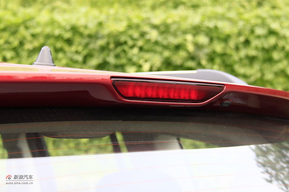 Jeep指南者2.4L CVT豪华版