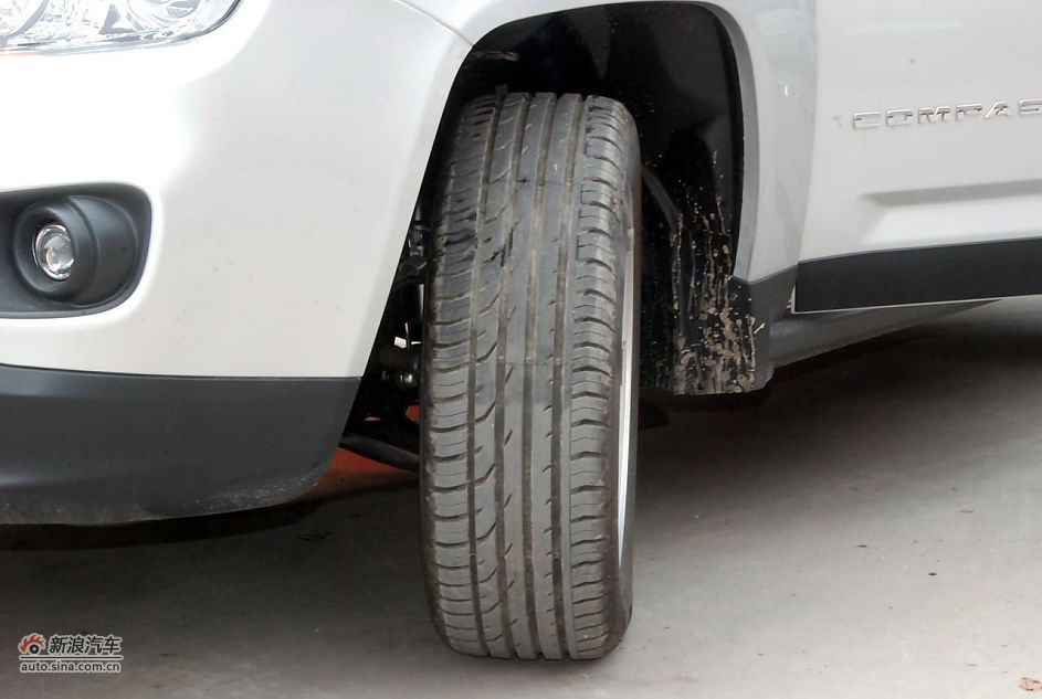 2011款Jeep指南者豪华导航版